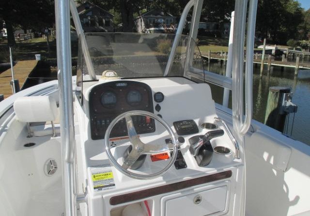 Sea Ray hunt ultra 211