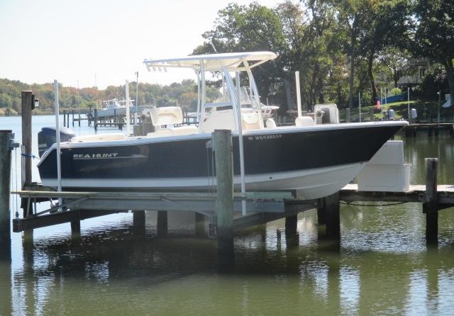 Sea Ray hunt ultra 211