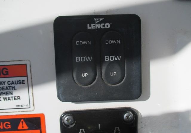 Sea Ray hunt ultra 211