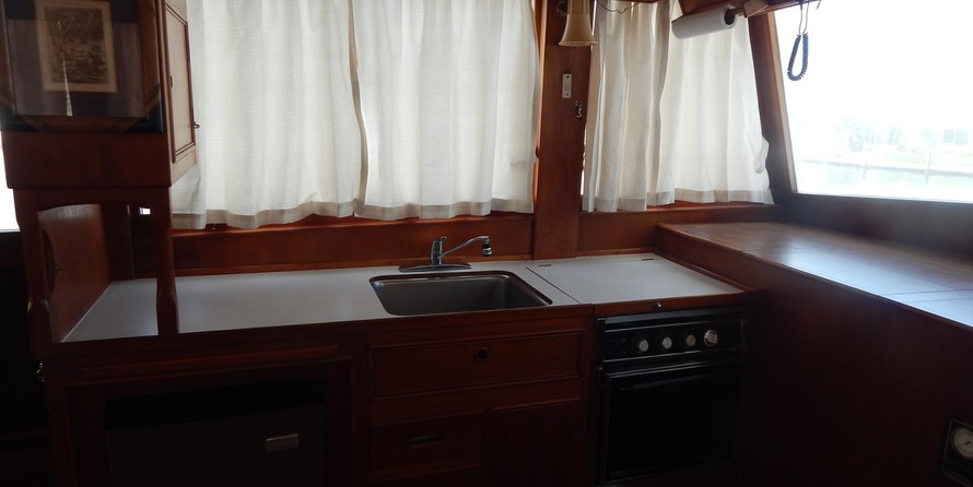 Grand Banks Motor Yacht