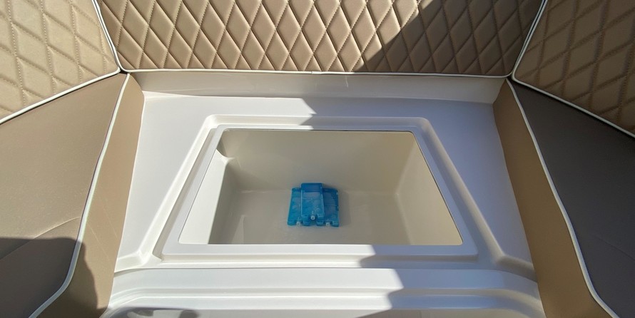 Interboat intender 700