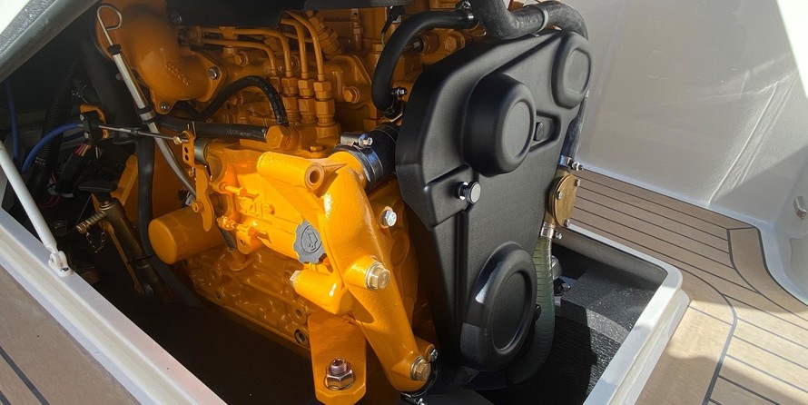 Interboat intender 700