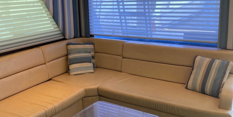 Hatteras 77 Convertible