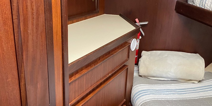 Hatteras 77 Convertible