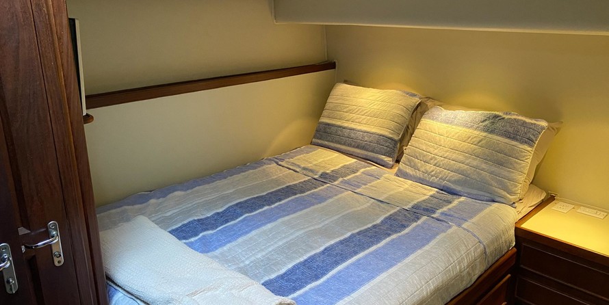 Hatteras 77 Convertible