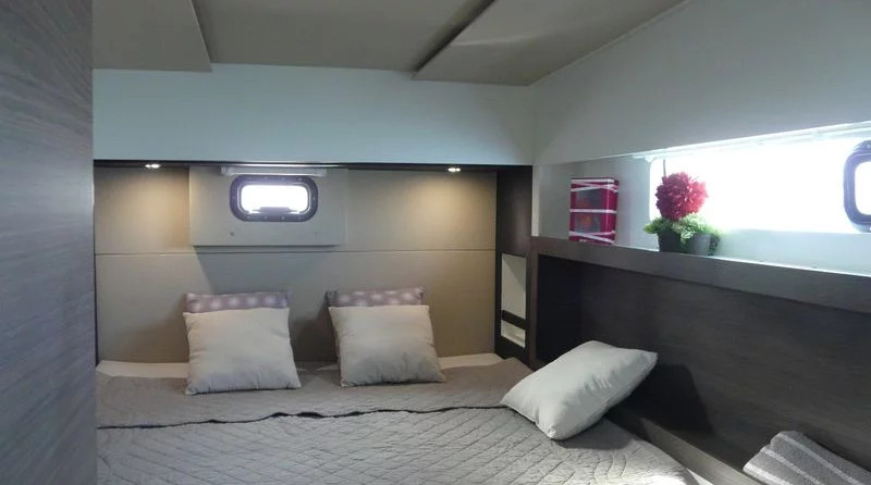 Nautitech 40 Open - 4 + 2 cab.