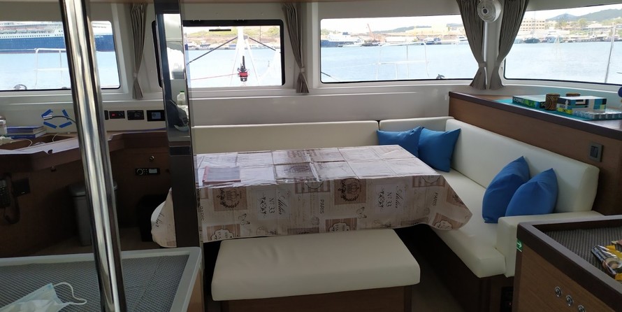 Lagoon 46