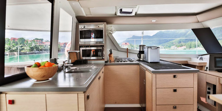 Fountaine Pajot Helia 44 Evolution