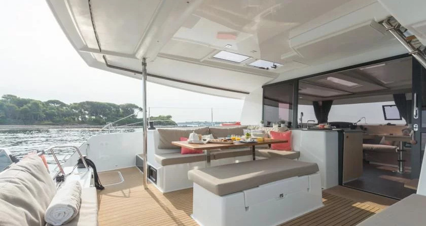 Fountaine Pajot Helia 44 Evolution