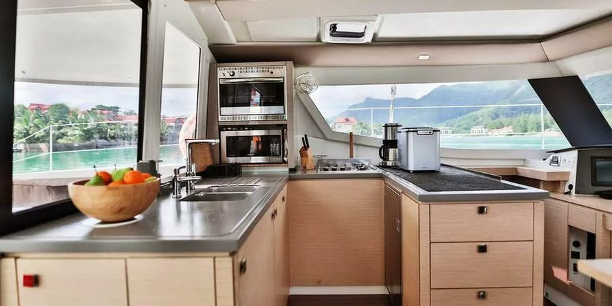 Fountaine Pajot Helia 44 Evolution