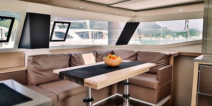 Fountaine Pajot Helia 44 Evolution