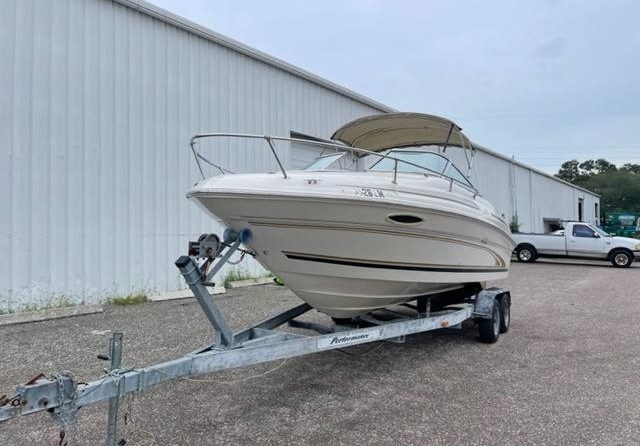 Sea ray 215 express cruiser