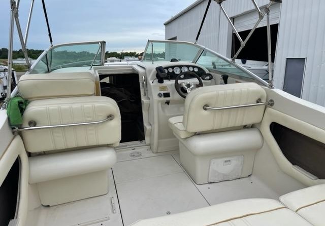 Sea ray 215 express cruiser
