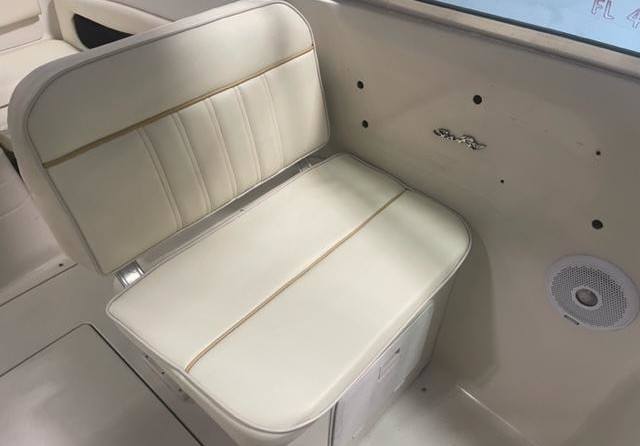 Sea ray 215 express cruiser