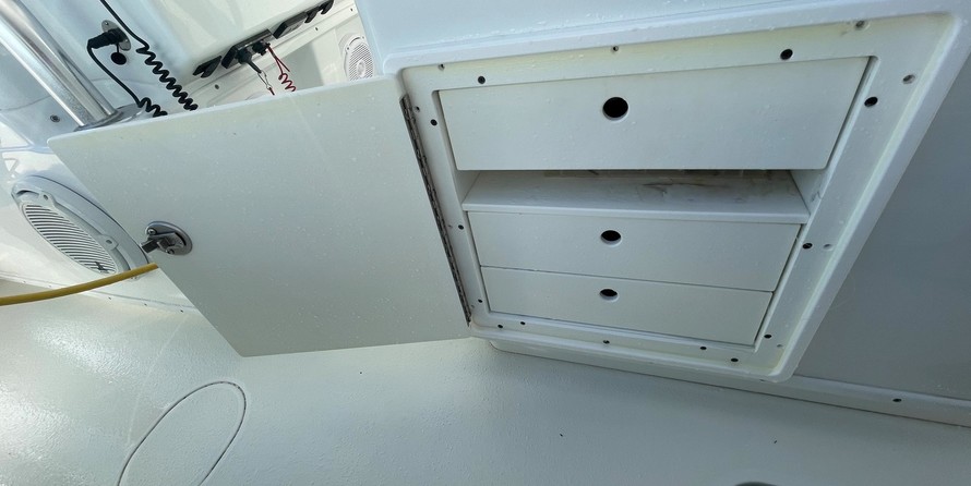 Yellowfin 32 offshore