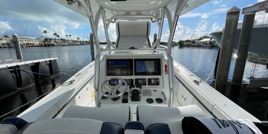 Yellowfin 32 offshore