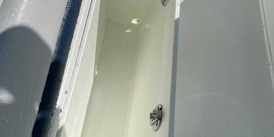 Yellowfin 32 offshore