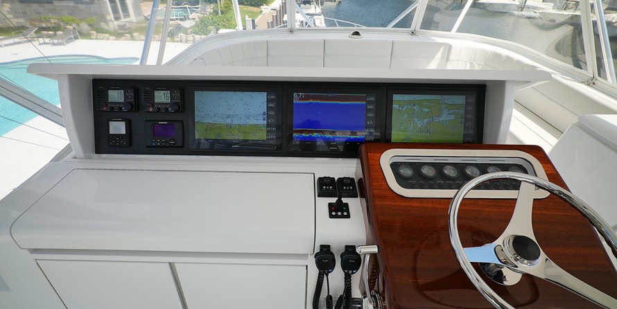 Hatteras 77 Convertible