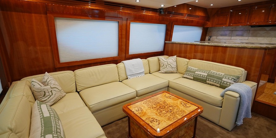 Hatteras 77 Convertible