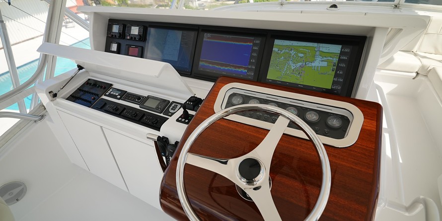 Hatteras 77 Convertible