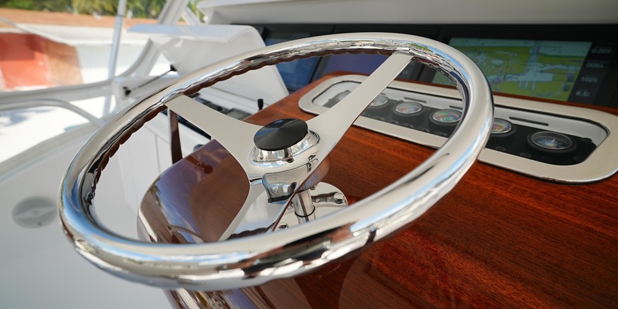 Hatteras 77 Convertible