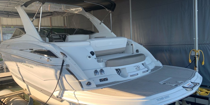 Crownline 335 SS