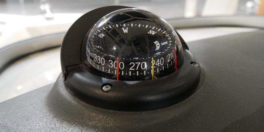 Boston Whaler 250 Outrage