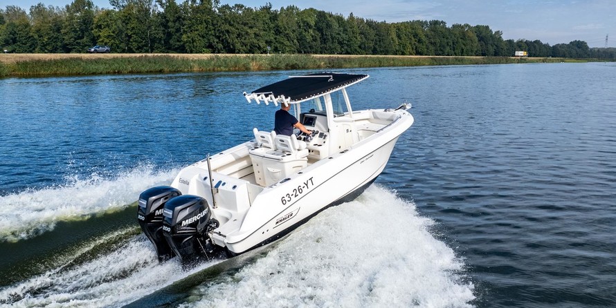 Boston Whaler 250 Outrage
