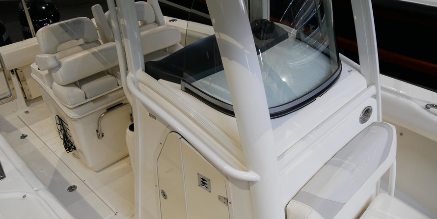 Boston Whaler 250 Outrage