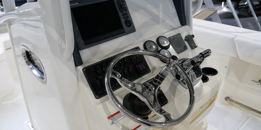 Boston Whaler 250 Outrage