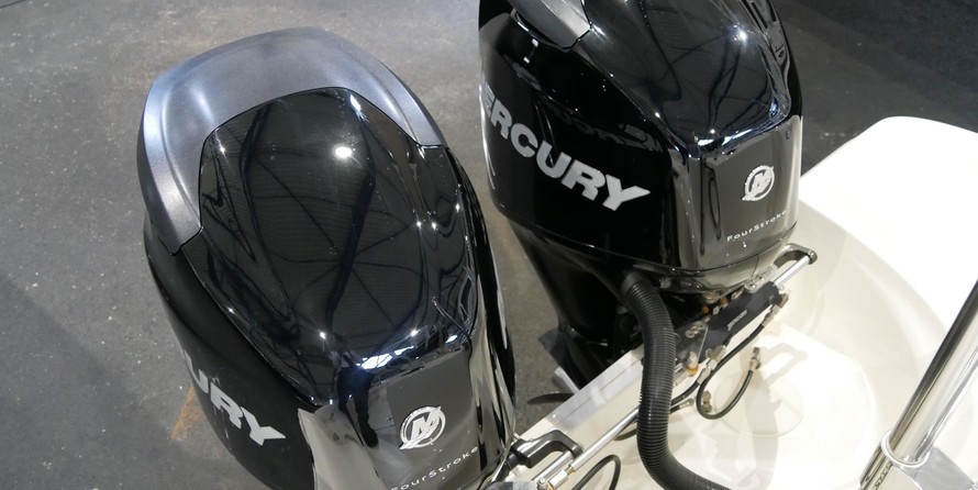 Boston Whaler 250 Outrage