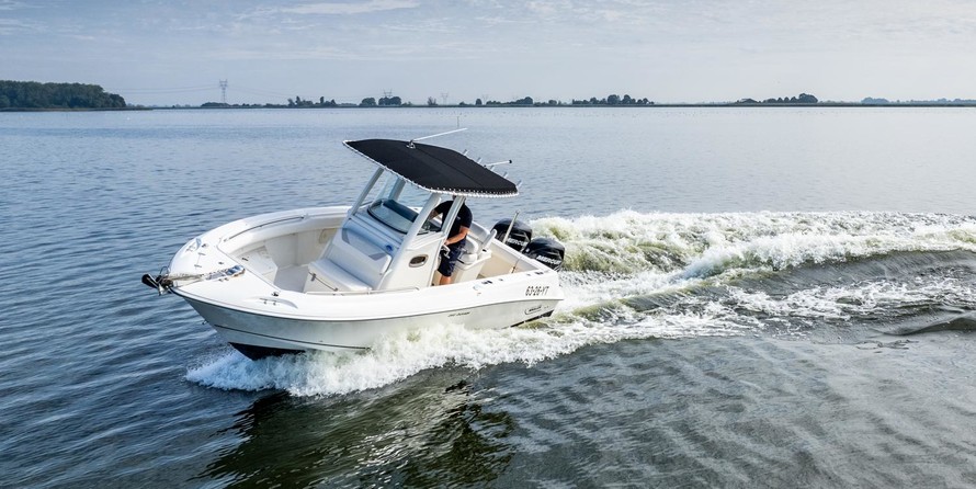 Boston Whaler 250 Outrage