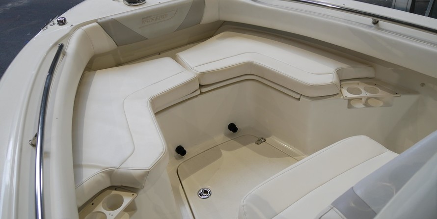 Boston Whaler 250 Outrage