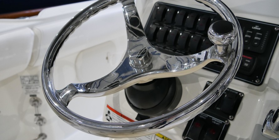 Boston Whaler 250 Outrage