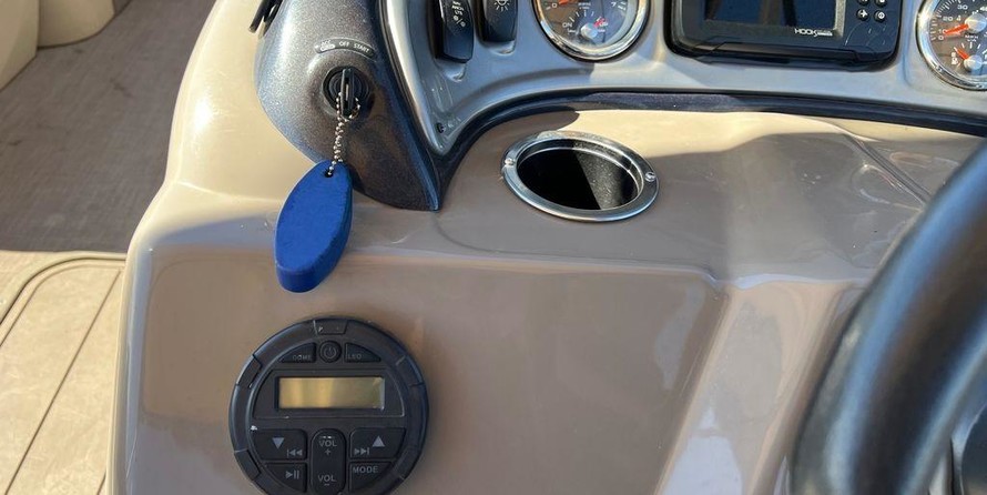 Sun Tracker Party Barge 22 XP3