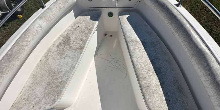 Century 2900 center console