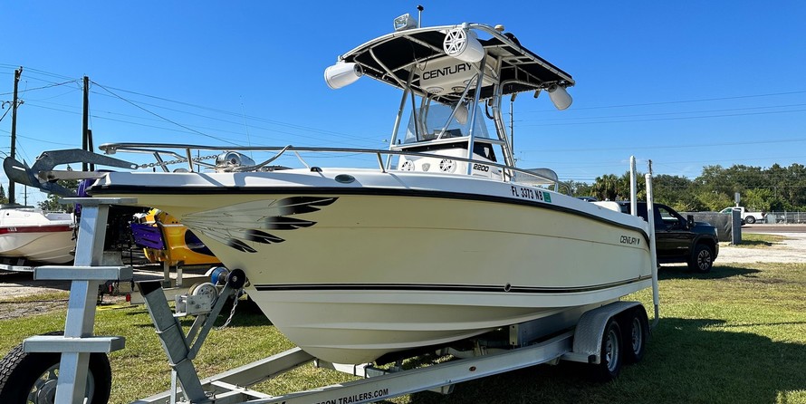 Century 2900 center console