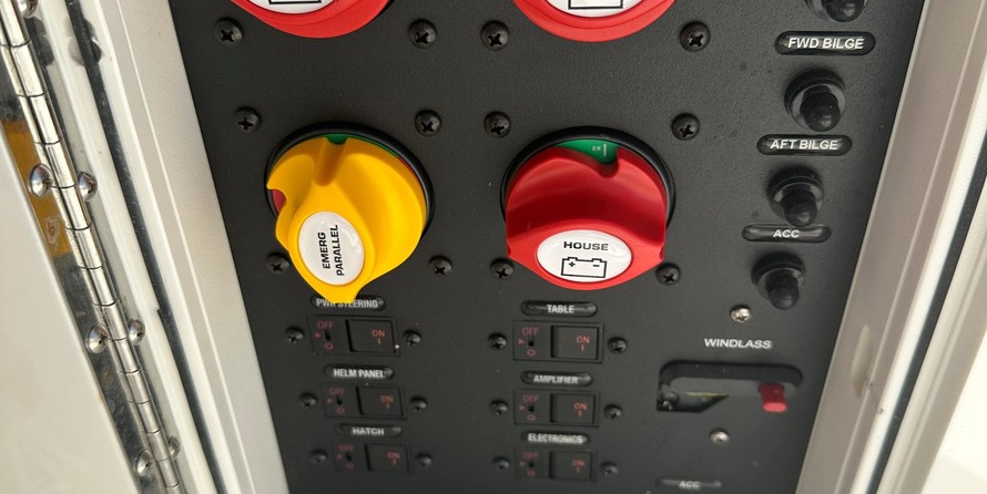 Cobia 217 center console