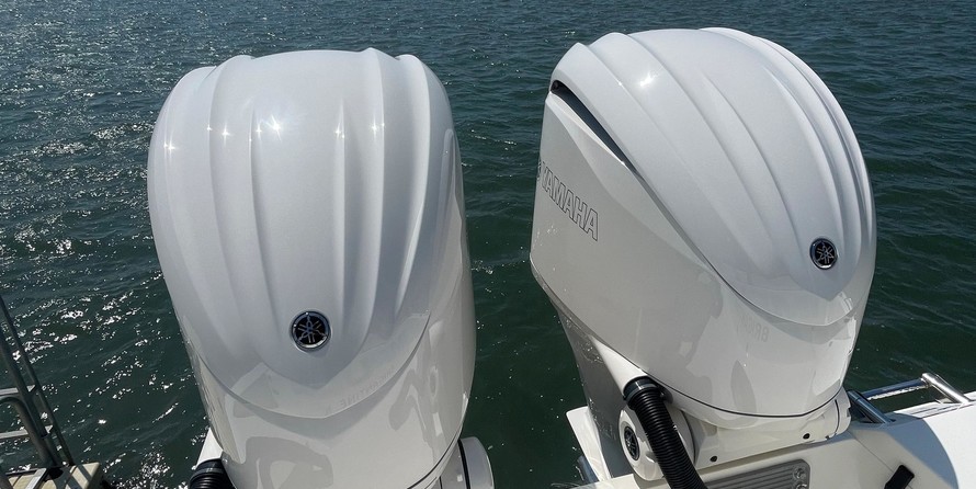 Cobia 217 center console