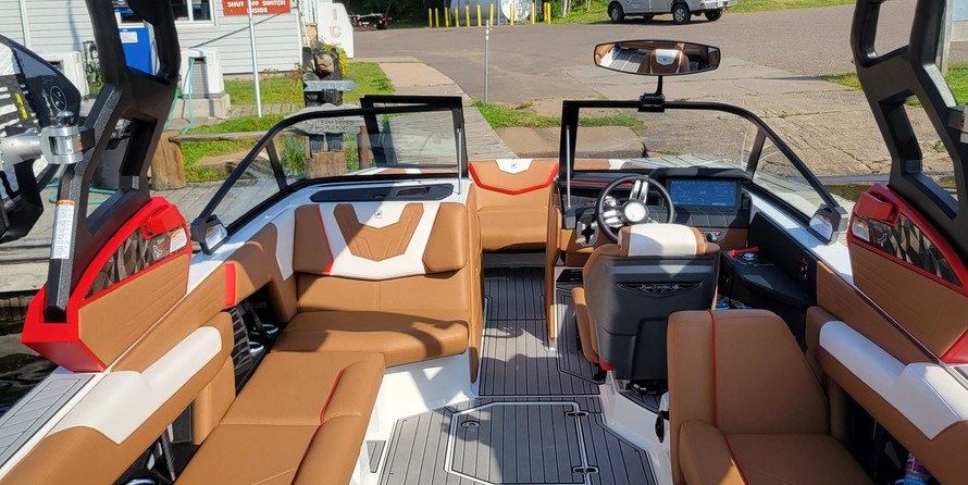 Super Air Nautique G23