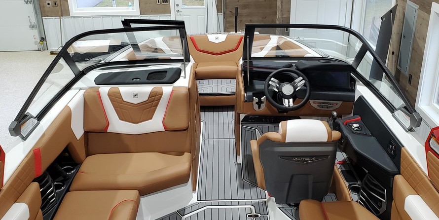 Super Air Nautique G23