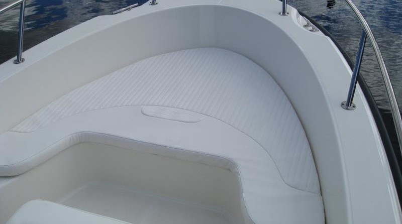 Boston Whaler 190 Outrage