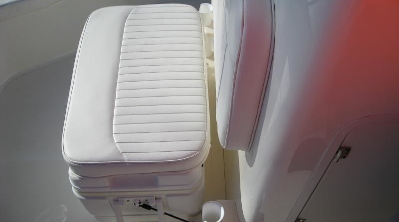 Boston Whaler 190 Outrage