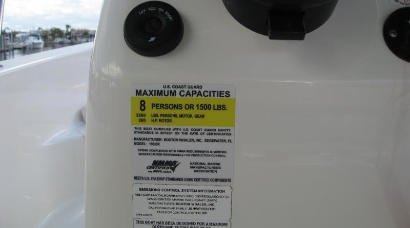 Boston Whaler 190 Outrage