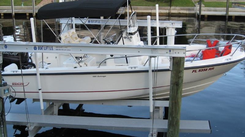Boston Whaler 190 Outrage