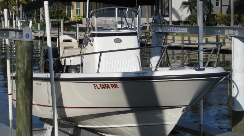 Boston Whaler 190 Outrage