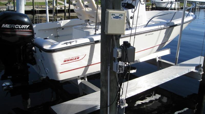 Boston Whaler 190 Outrage