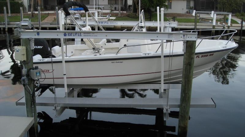Boston Whaler 190 Outrage