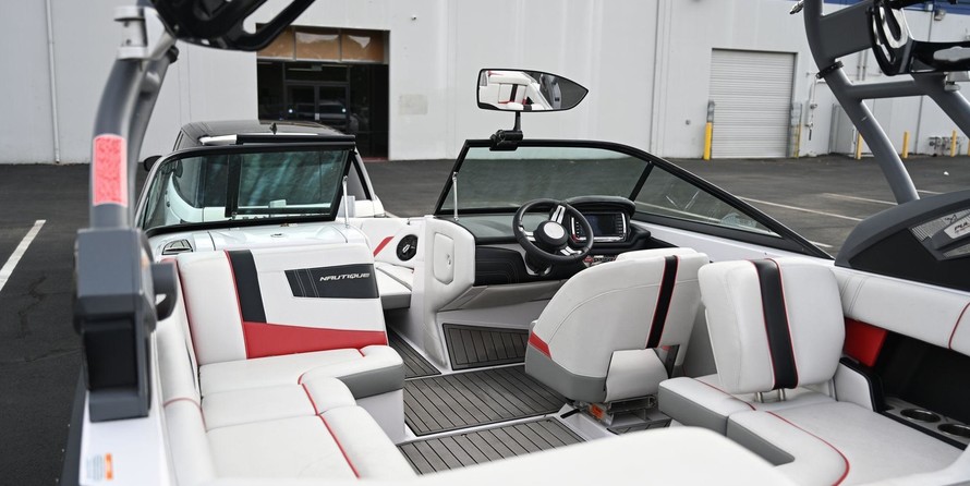 Super Air Nautique 210