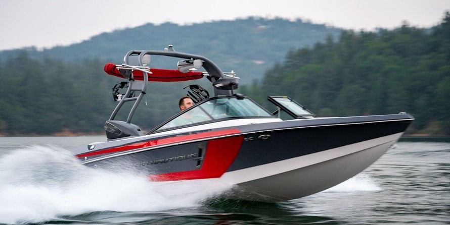Super Air Nautique 210